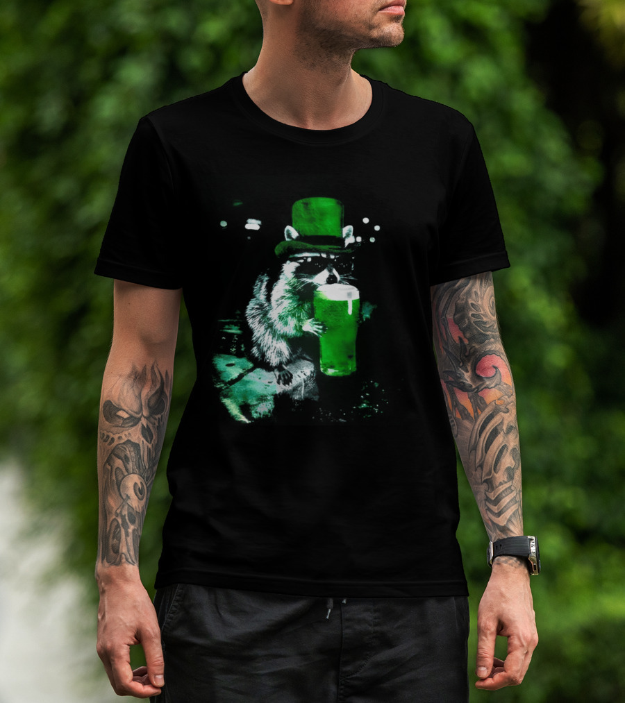 Drunk Irish Raccoon With Green Beer St Patricks Day 2026 T-Shirt
