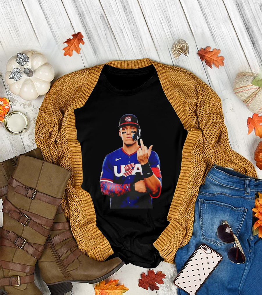 Aaron Judge USA Baseball WBC 2026 Middle Finger Iconic Gesture T-Shirt