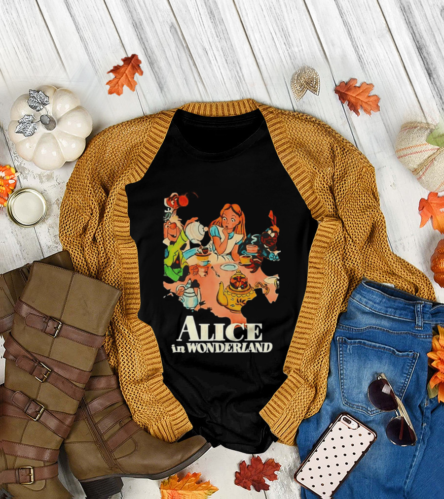 Alice in Wonderland Mad Hatter Tea Party Cartoon Smoking Scene T-Shirt