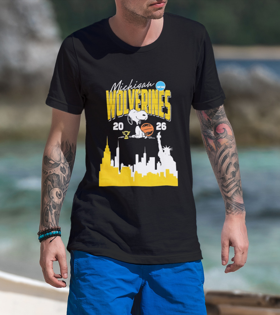 Michigan Wolverines NCAA Basketball Snoopy City Skyline 2026 T-Shirt