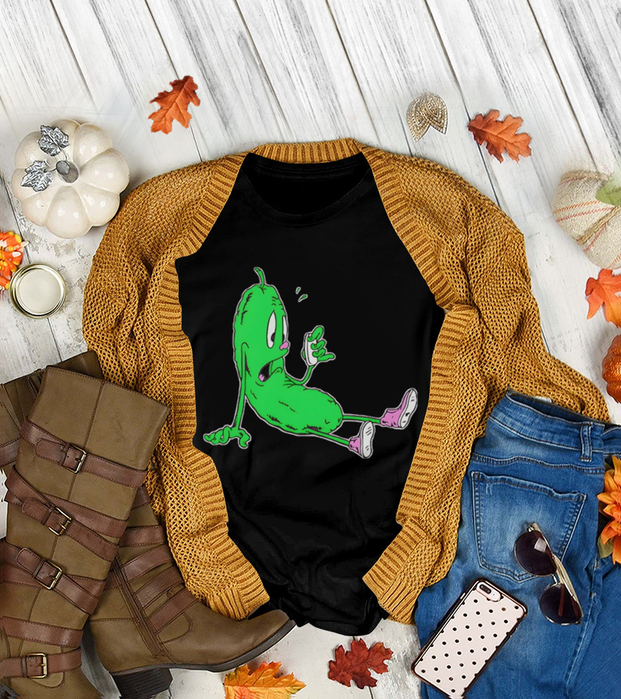Stunsig Green Pickle Cartoon Phone Expression T-Shirt