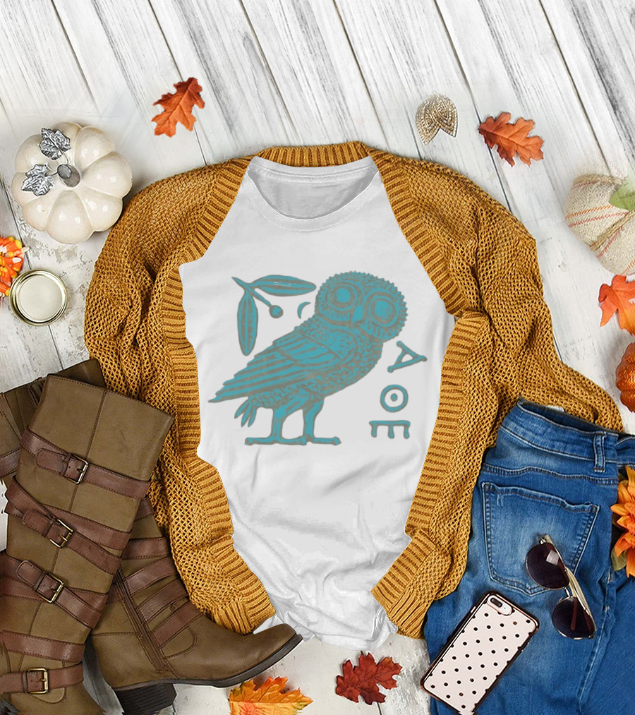 Athenian Owl Ancient Greek Coin 5th Century AOΕ Olive Branch T-Shirt
