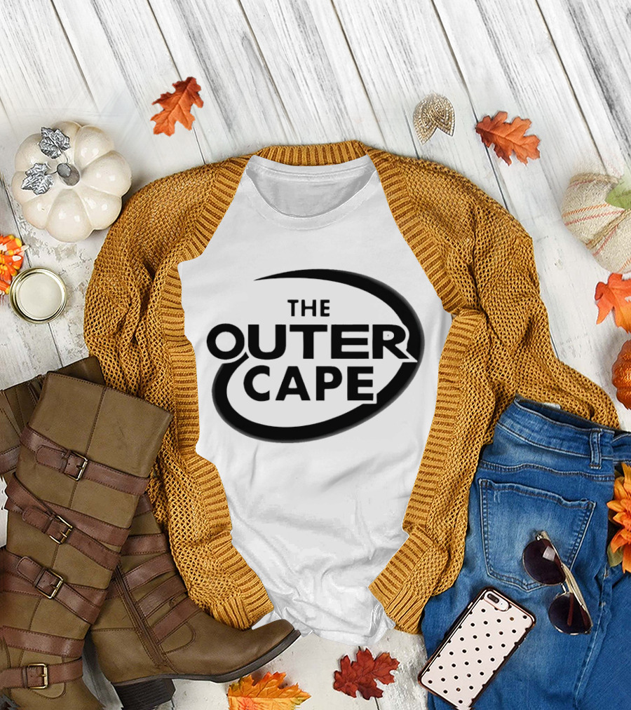 The Outer Cape Retro Style Bold Text Oval Highlight T-Shirt