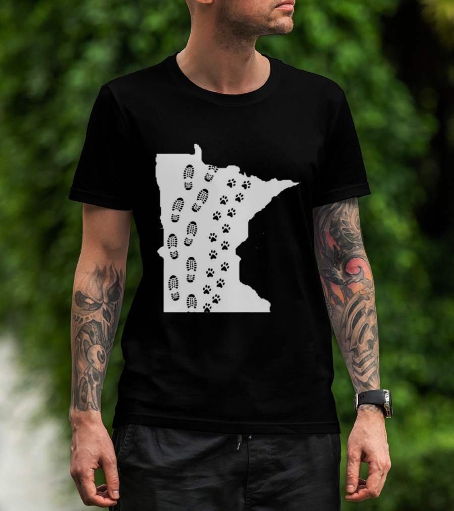 Minnesota Map Footprints And Paw Prints Outdoor Adventure T-Shirt