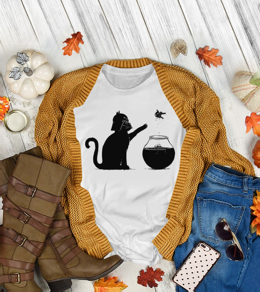 Darth Cat Uses Force on Fish Bowl Star Wars T-Shirt