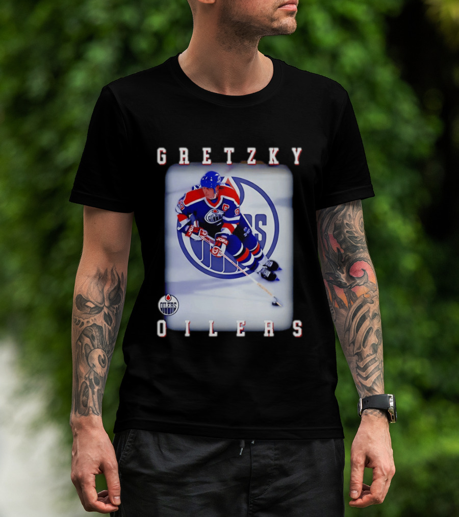 Wayne Gretzky Edmonton Oilers Iconic NHL Legend Action Shot T-Shirt