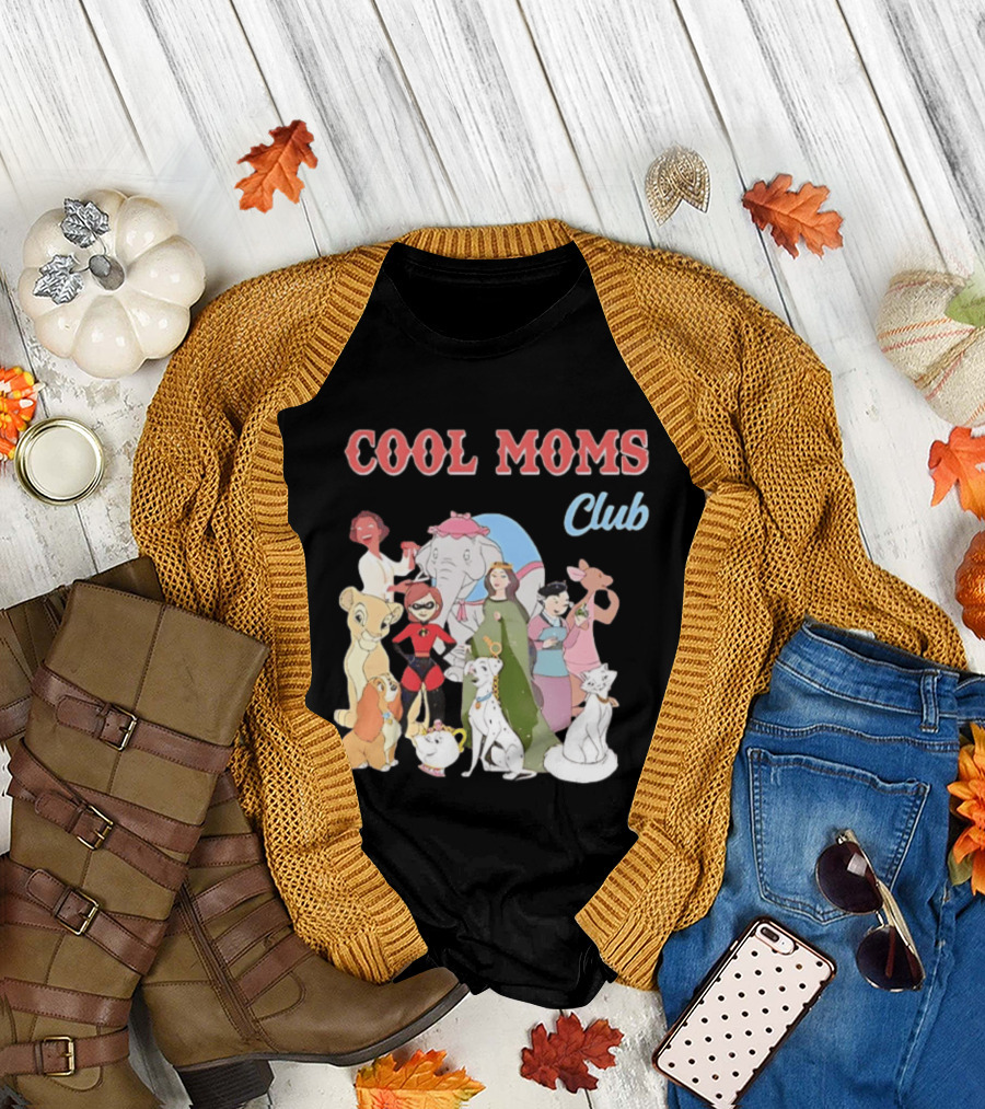 COOL MOMS CLUB Disney Characters T-Shirt