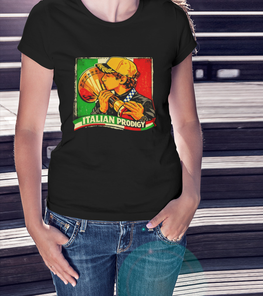 Italy Player Kissing Trophy Italian Prodigy Flag T-Shirt
