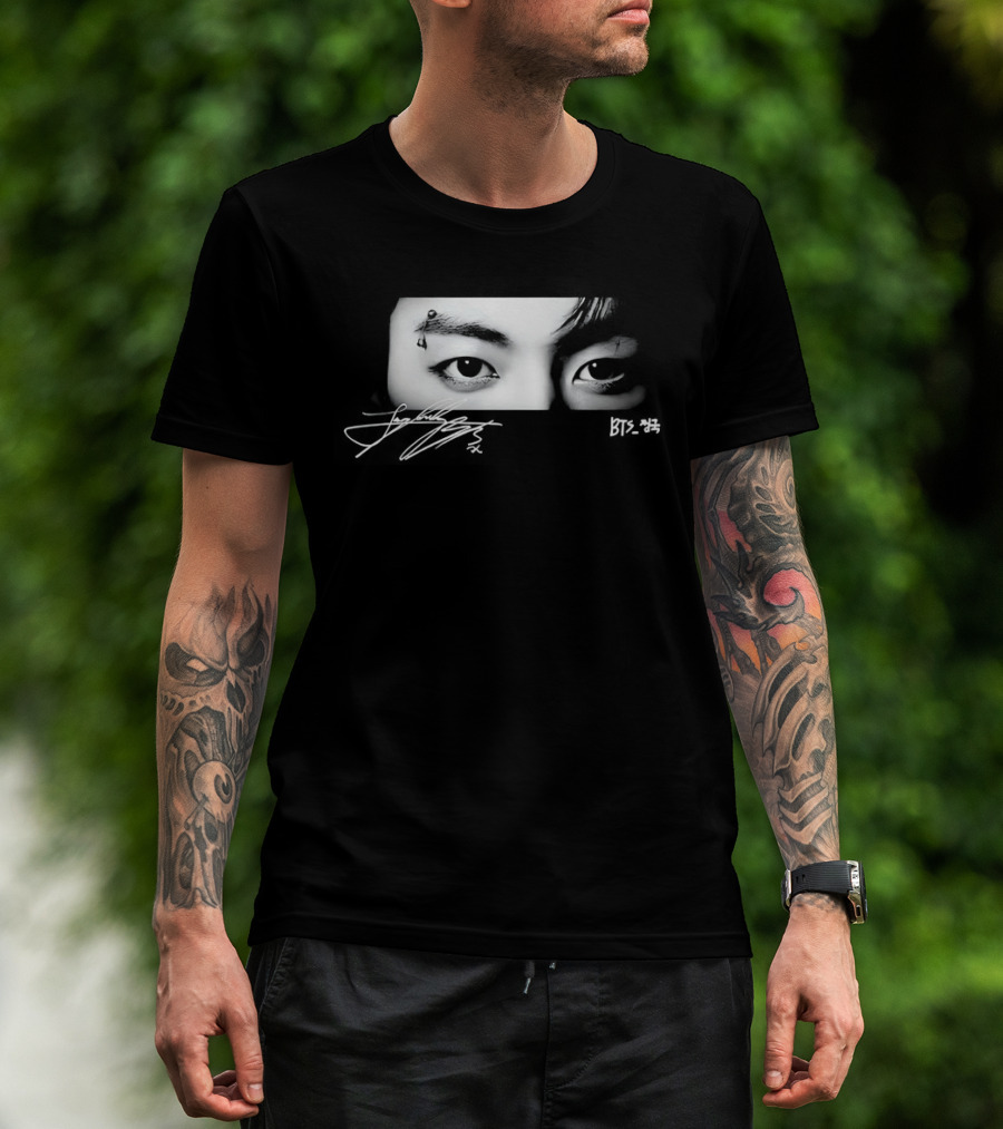 Jungkook Eyes BTS Arirang Tour Apparel K Pop Fandom Fashion T-Shirt