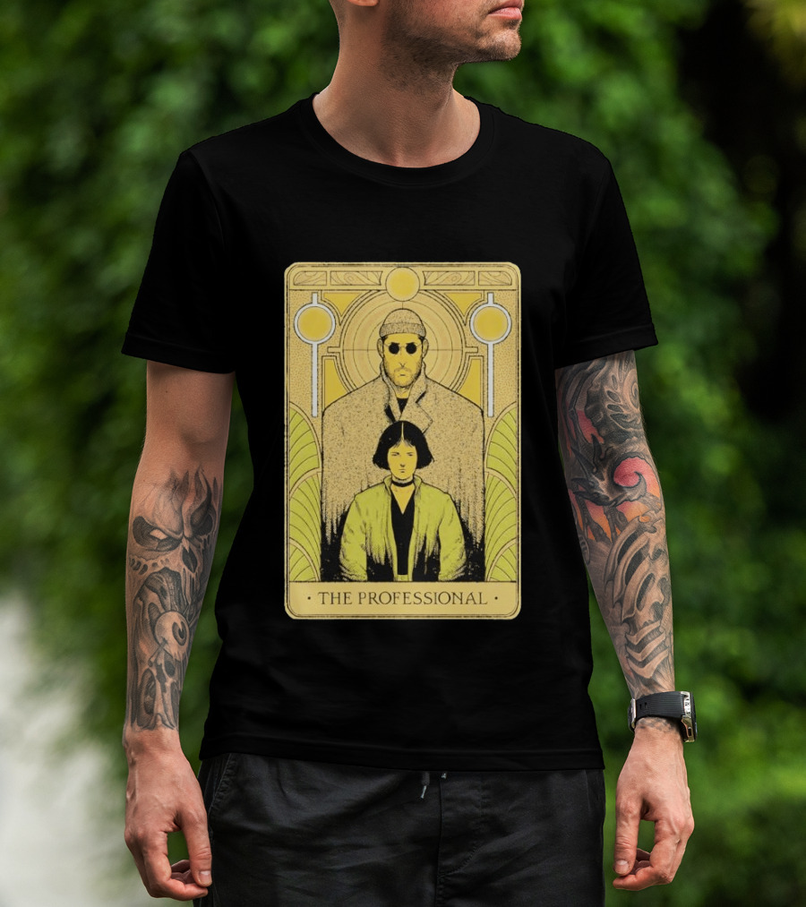 Léon The Professional Tarot Card T-Shirt