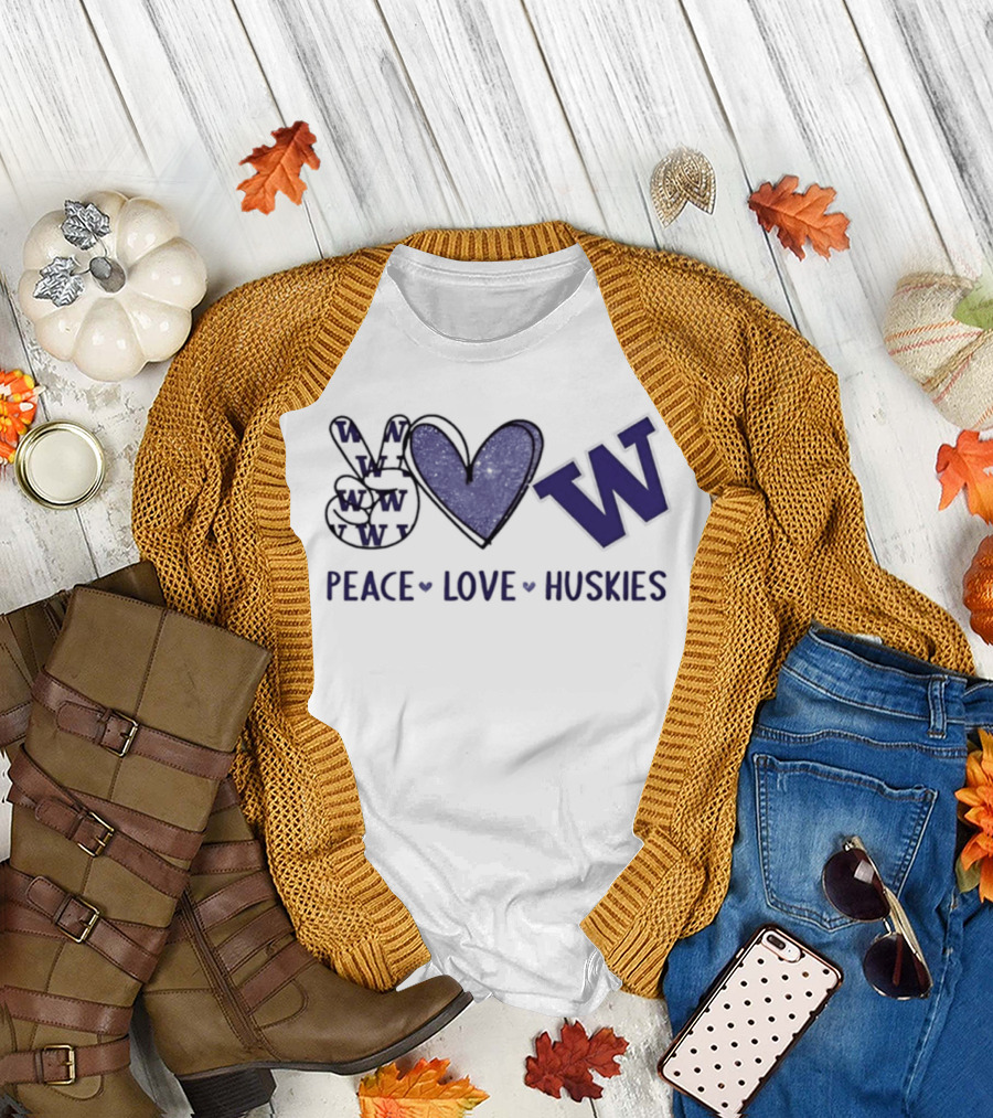 Peace Love Huskies Washington Huskies Football Hand Sign Heart Shape W T-Shirt
