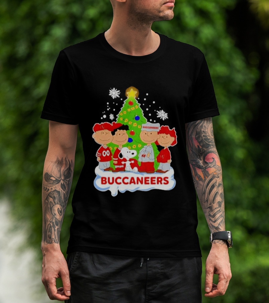 Snoopy Buccaneers Christmas Tree Tampa Bay Peanuts Holiday T-Shirt