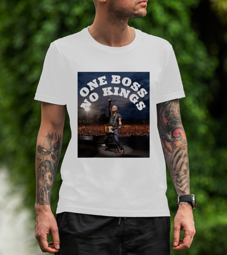 One Boss No Kings Bruce Springsteen Live Concert Crowd Performance T-Shirt
