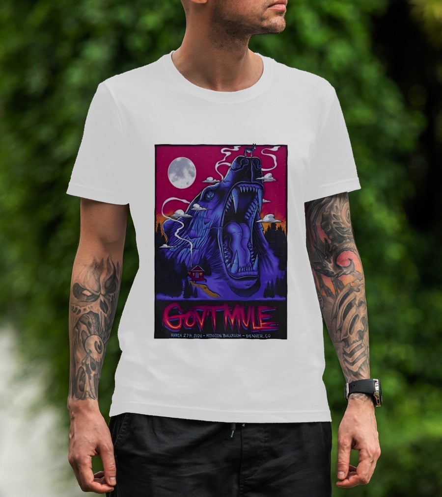 Govt Mule Mission Ballroom Denver March 27 2026 Mystical Bear And Moon Scene T-Shirt