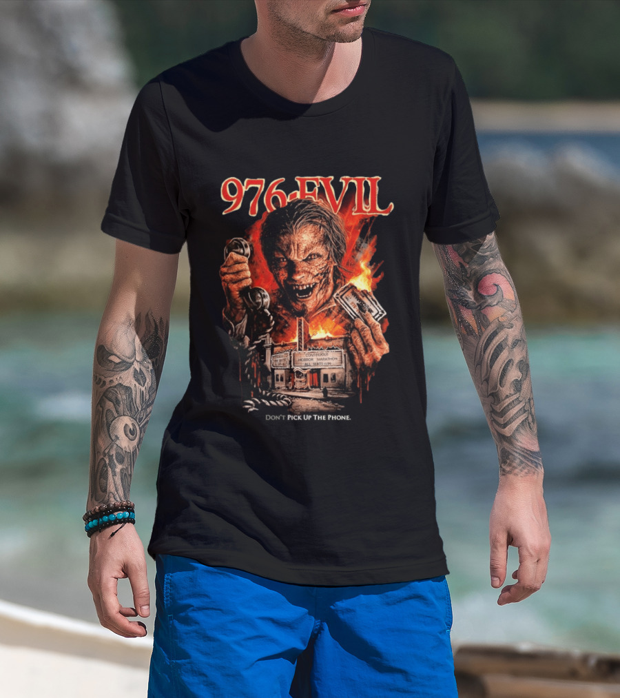 976 Evil Horror Marathon Phone Warning T-Shirt