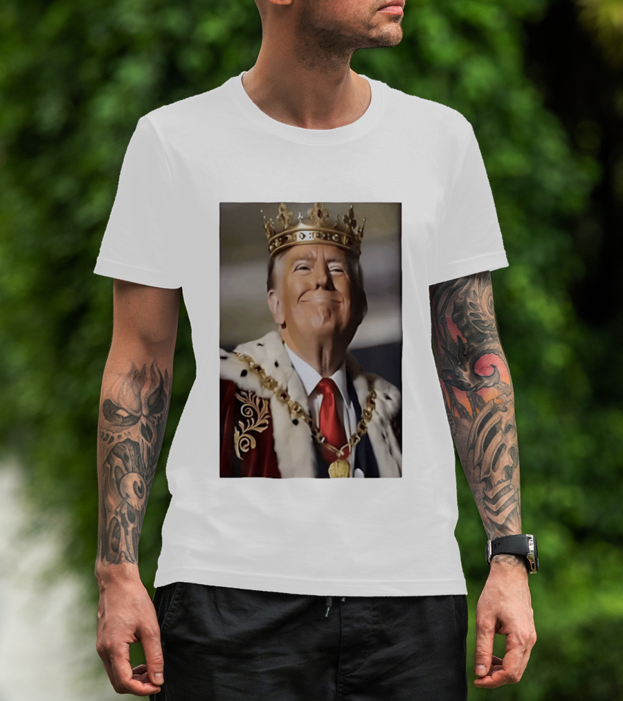 Donald Trump Crowned As King Regal Attire Red Tie Gold Crown T-Shirt