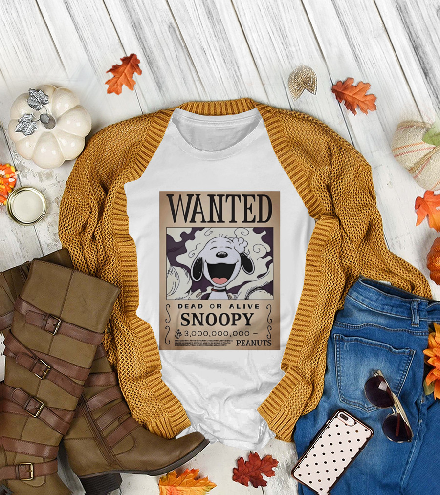 Wanted Dead or Alive Snoopy Peanuts 3 Billion Bounty T-Shirt