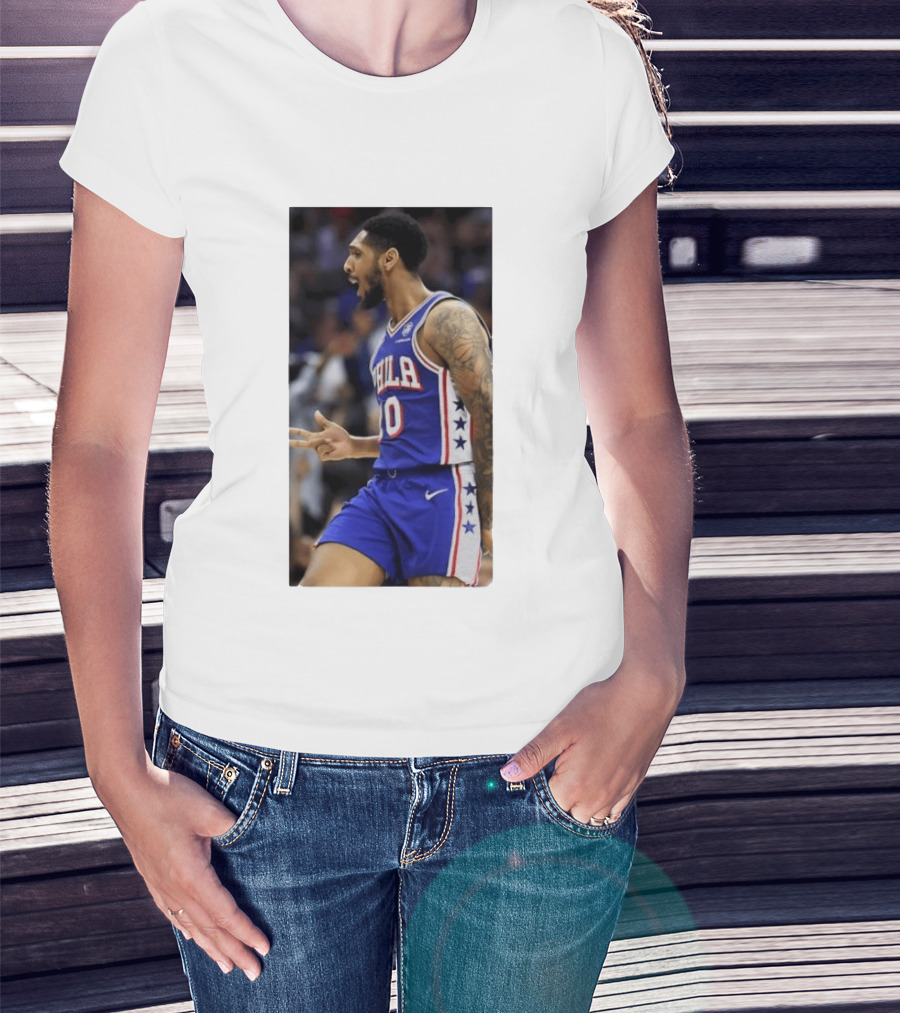 Philadelphia 76ers Robert Covington Number 33 NBA Basketball Sports Jersey Fan Merchandise T-Shirt