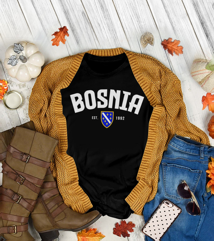 Bosnia Est 1992 Shield Flag Icon Fleur de lis T-Shirt