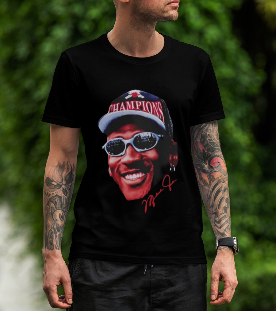 M Jordan Chicago Bulls NBA Champions Big Face T-Shirt