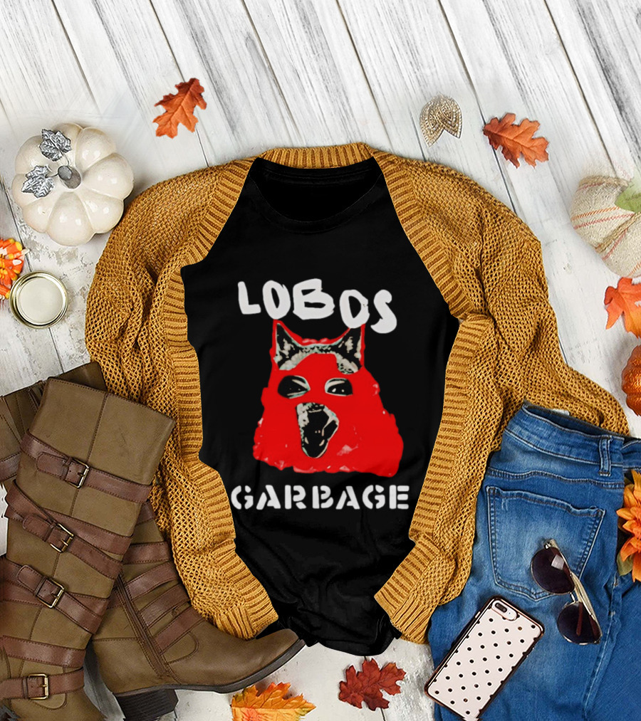 Lobos Dog Red Face Garbage T-Shirt