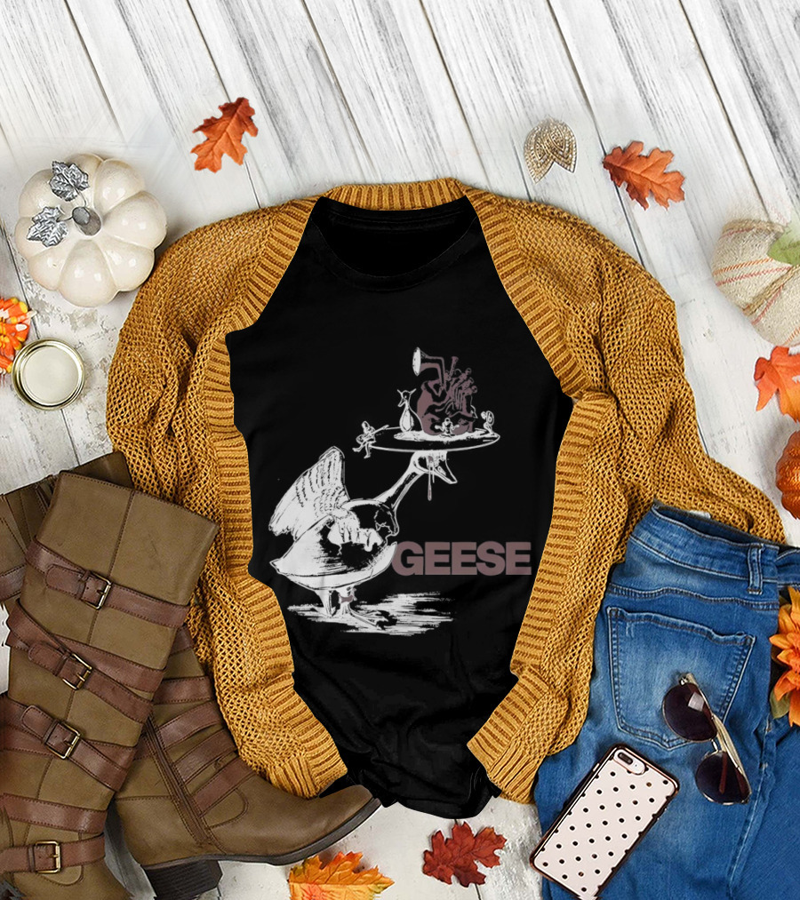 Geese Heart Platter Goose Head T-Shirt