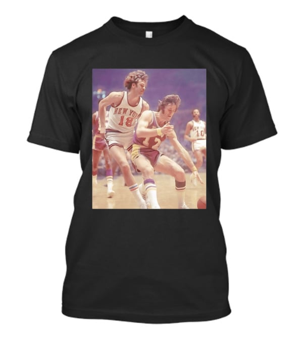 New York 18 Vs Los Angeles 12 Iconic Basketball Legends Phil Jackson Pat Riley Action Moment T-Shirt