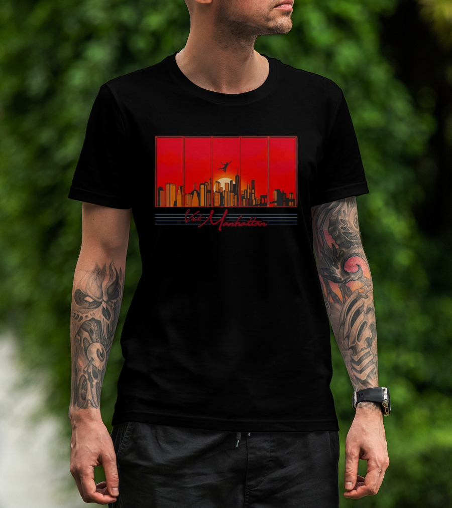 Visit Manhattan Skyline Sunlit Silhouette Red Sunset T-Shirt