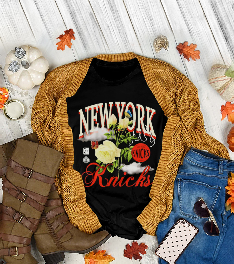 New York Knicks Floral Art with Butterflies and Roses T-Shirt