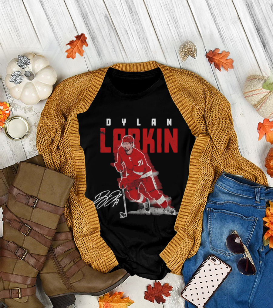 Dylan Larkin Detroit Red Wings Captain 71 T-Shirt