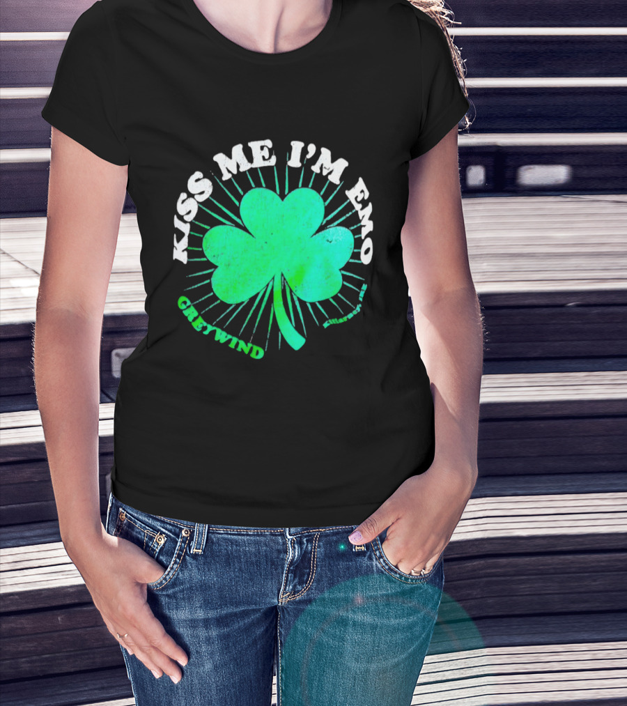 Kiss Me I'm Emo Greywind Shamrock Killarney Ireland T-Shirt
