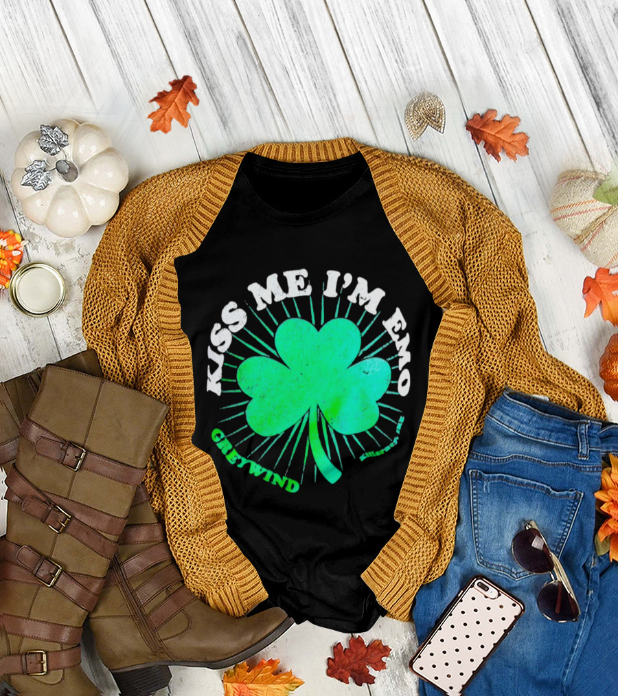 Kiss Me I'm Emo Greywind Shamrock Killarney Ireland T-Shirt