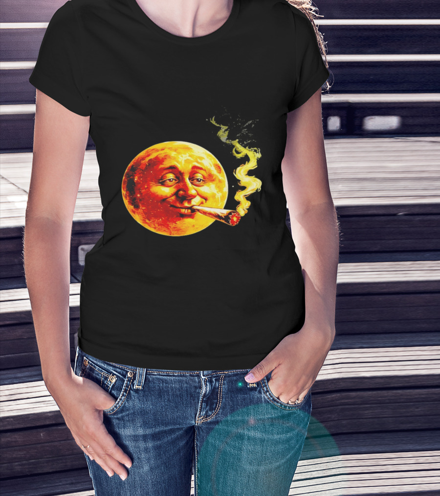 Moon Face Smoking Weed Blunt Lunar Smokers Club T-Shirt