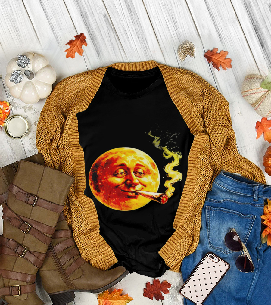 Moon Face Smoking Weed Blunt Lunar Smokers Club T-Shirt