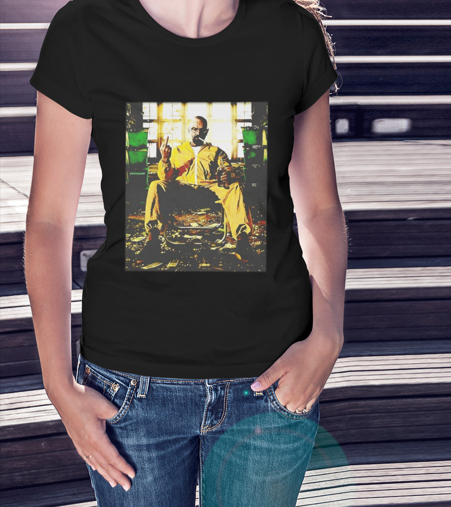 Breaking Bad Walter White Iconic Yellow Suit Middle Finger Scene T-Shirt