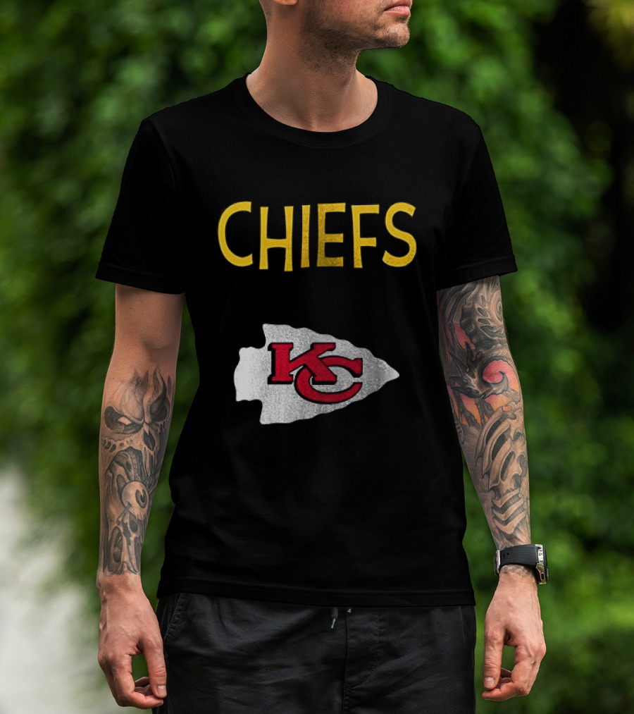 Kansas City Chiefs Peanuts Snoopy Woodstock Go Chiefs Football T-Shirt