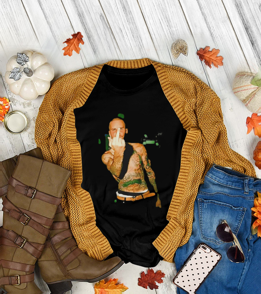 Justin Bieber middle finger barebacked music lovers T-Shirt