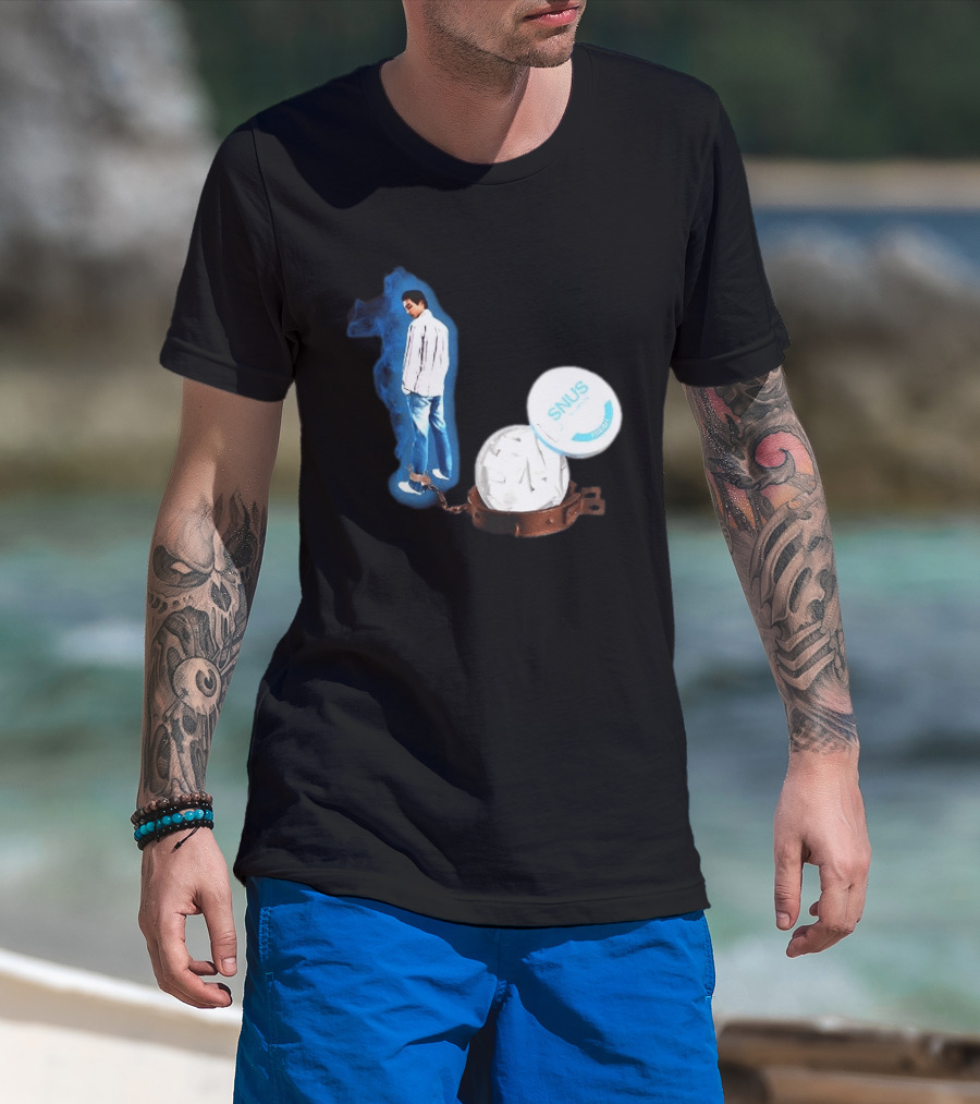 A Snus Gekettet Meme With Snus Tin And Chain T-Shirt