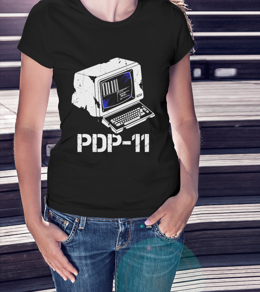 PDP 11 Vintage Computer Terminal Retro Distressed T-Shirt