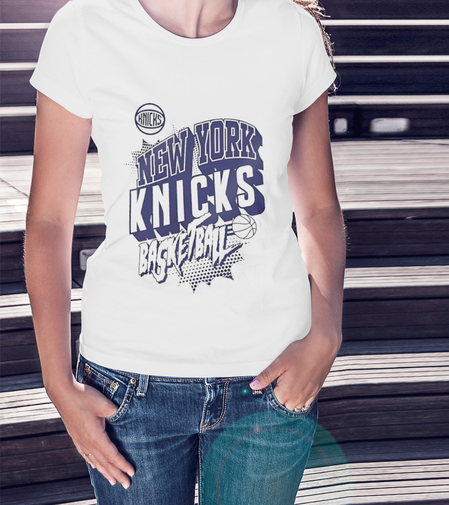 New York Knicks NBA Basketball Team Official Merchandise T-Shirt