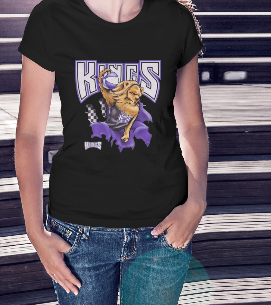 Mitchell & Ness Purple Sacramento Kings Breakthrough Fierce Lion Basketball T-Shirt