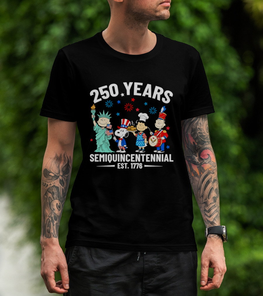 Peanuts Characters Celebrating 250 Years American Semiquincentennial Est 1776 T-Shirt