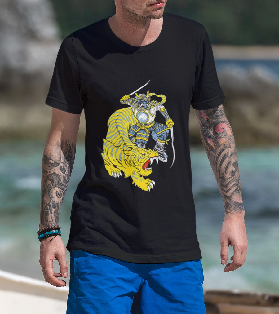 Buffalo Sabres Knight Battling Fierce Sabretooth Tiger T-Shirt