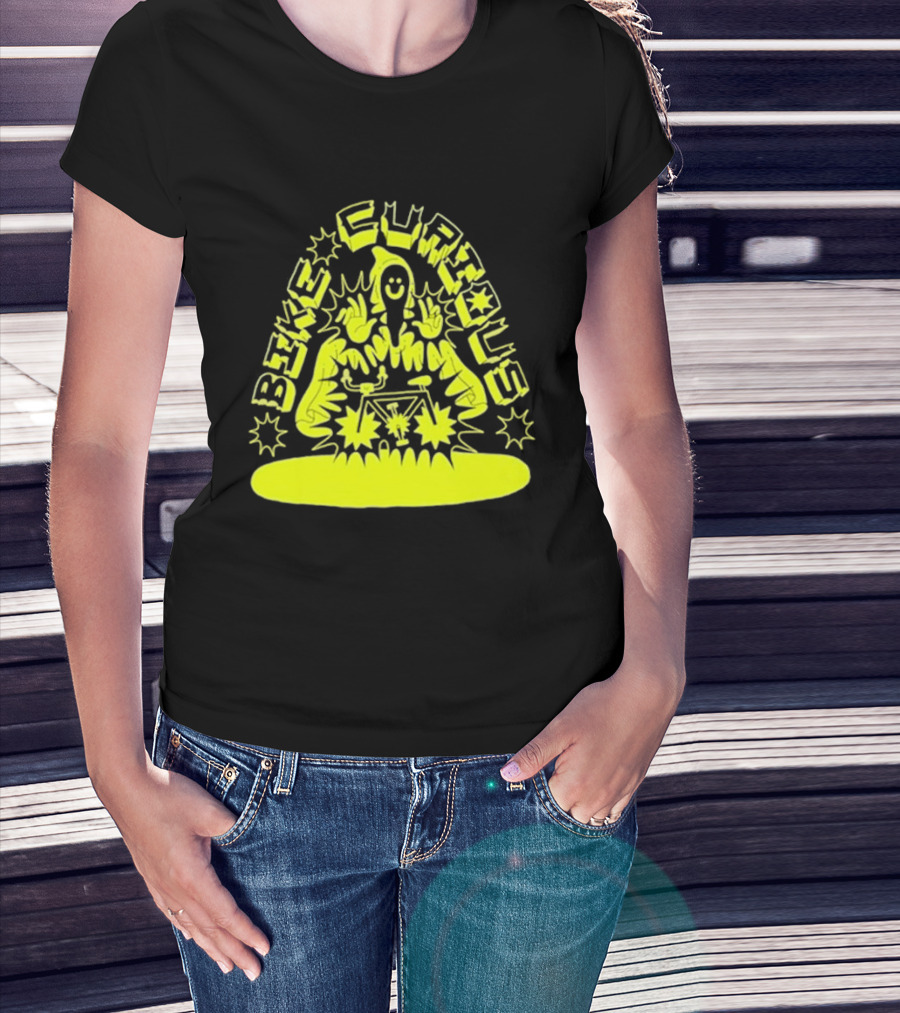 Bike Curious Wizardry Yellow Robe Starburst Biker T-Shirt