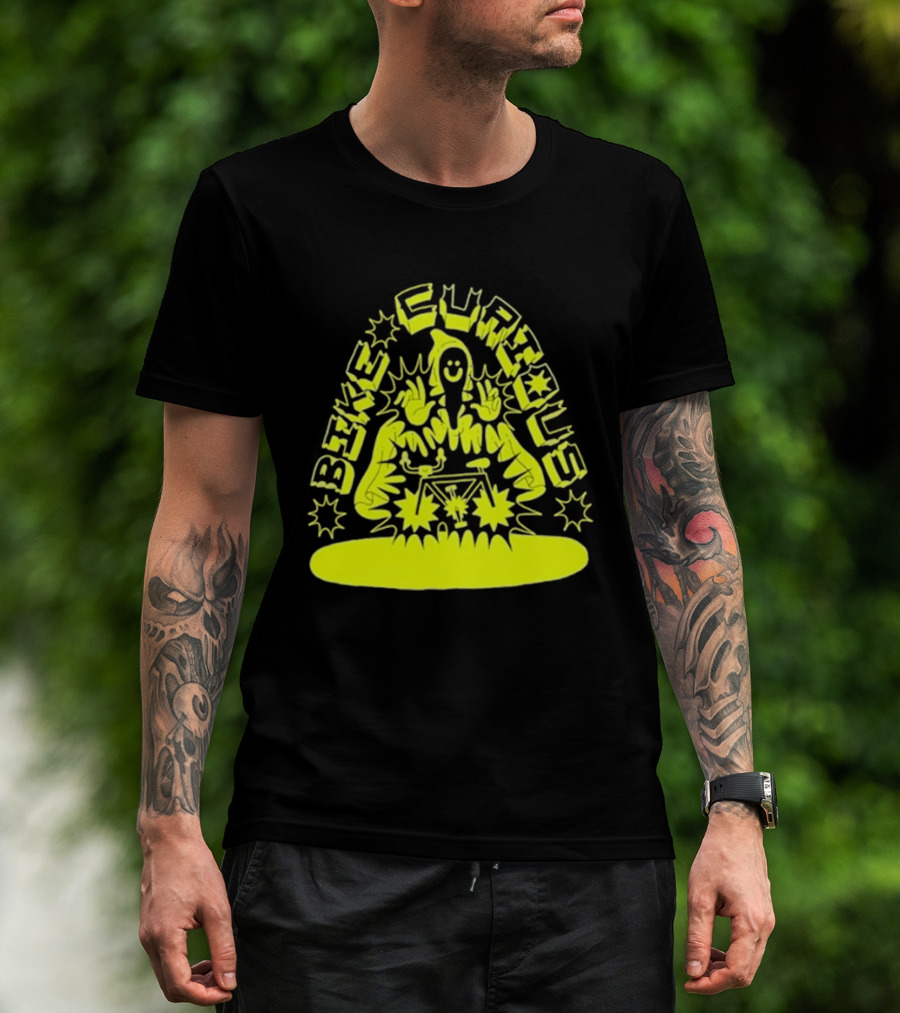 Bike Curious Wizardry Yellow Robe Starburst Biker T-Shirt