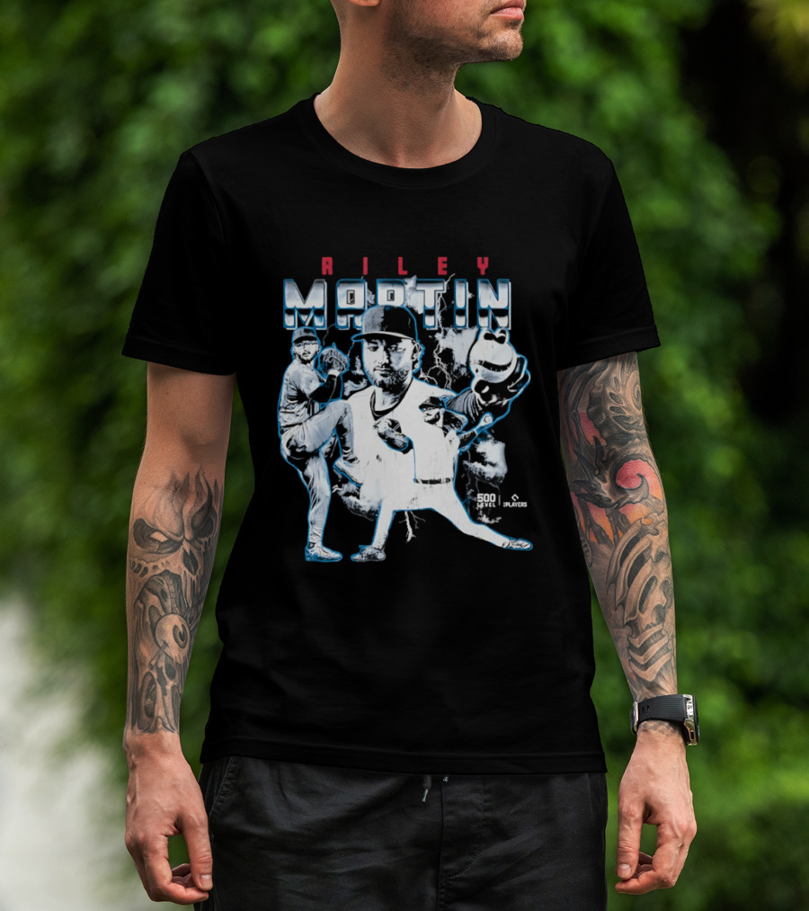 Riley Martin Chicago Cubs MLB Lightning Pitcher Action Scene T-Shirt