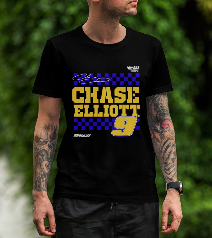Chase Elliott 9 NASCAR Hendrick Motorsports Vive La Fete Autographed T-Shirt