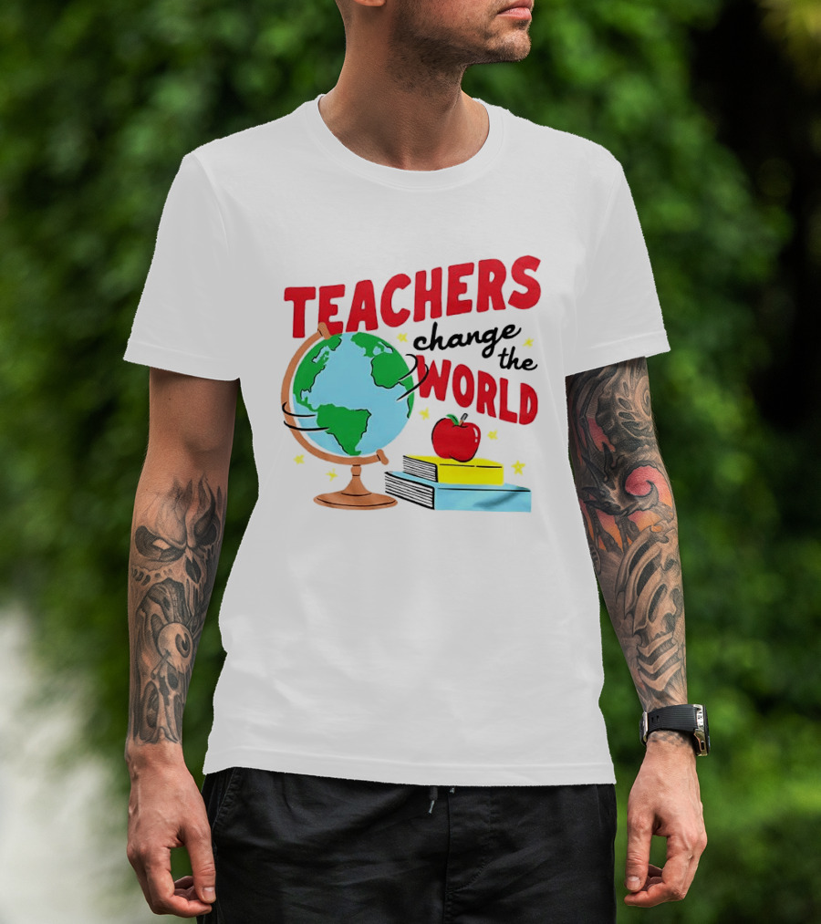 Teachers Change The World Globe Book Apple T-Shirt