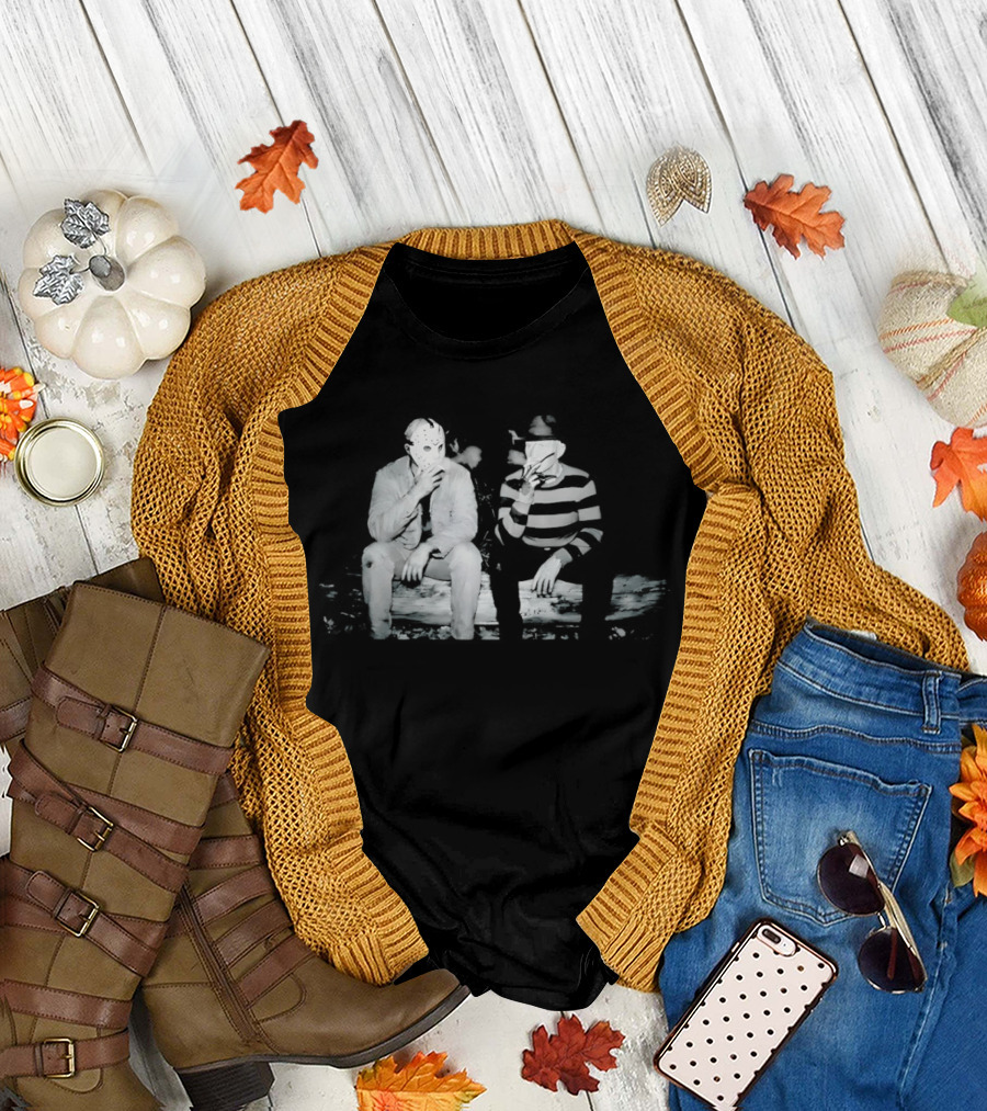 Jason Voorhees Freddy Krueger Smoking on Log Retro Horror Movie T-Shirt