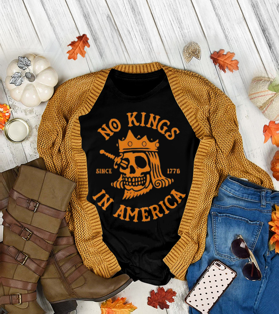 No Kings in America Since 1776 Skull Halloween T-Shirt